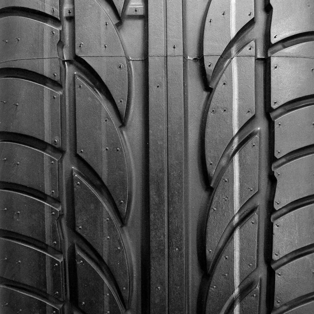 '- Achilles 195/70R14 91H Tire 122 All-Season