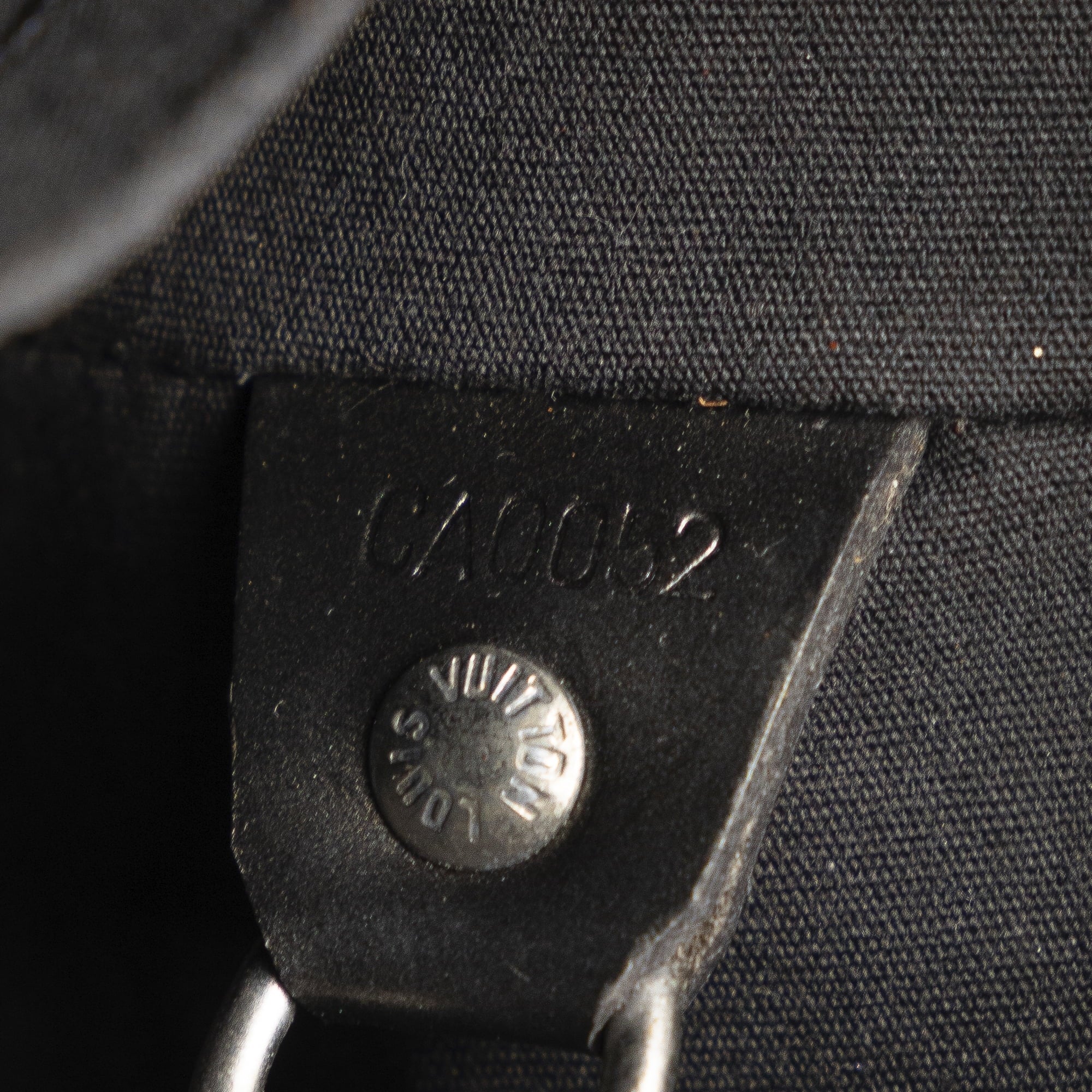 Alston Leather Unisex Authenticated Gray Pre-Owned Bag Mat Monogram Shoulder (Good) Calf