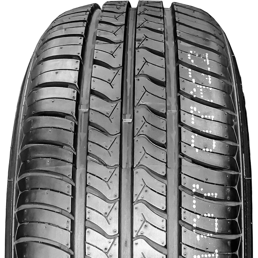 Tire Cooper Mini Base 2002-07 84H Fits: Cooper Performance Clubman, 2010-14 Lancaster LP-16 Mini 175/65R15