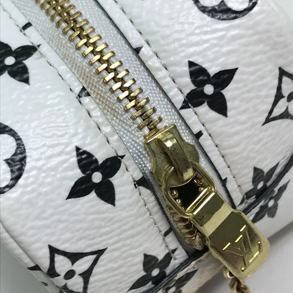 Pouch M67669 Pre-Owned Portomone Accessory Canvas Cube Women's Monogram Giant (Good) White/Multicolor