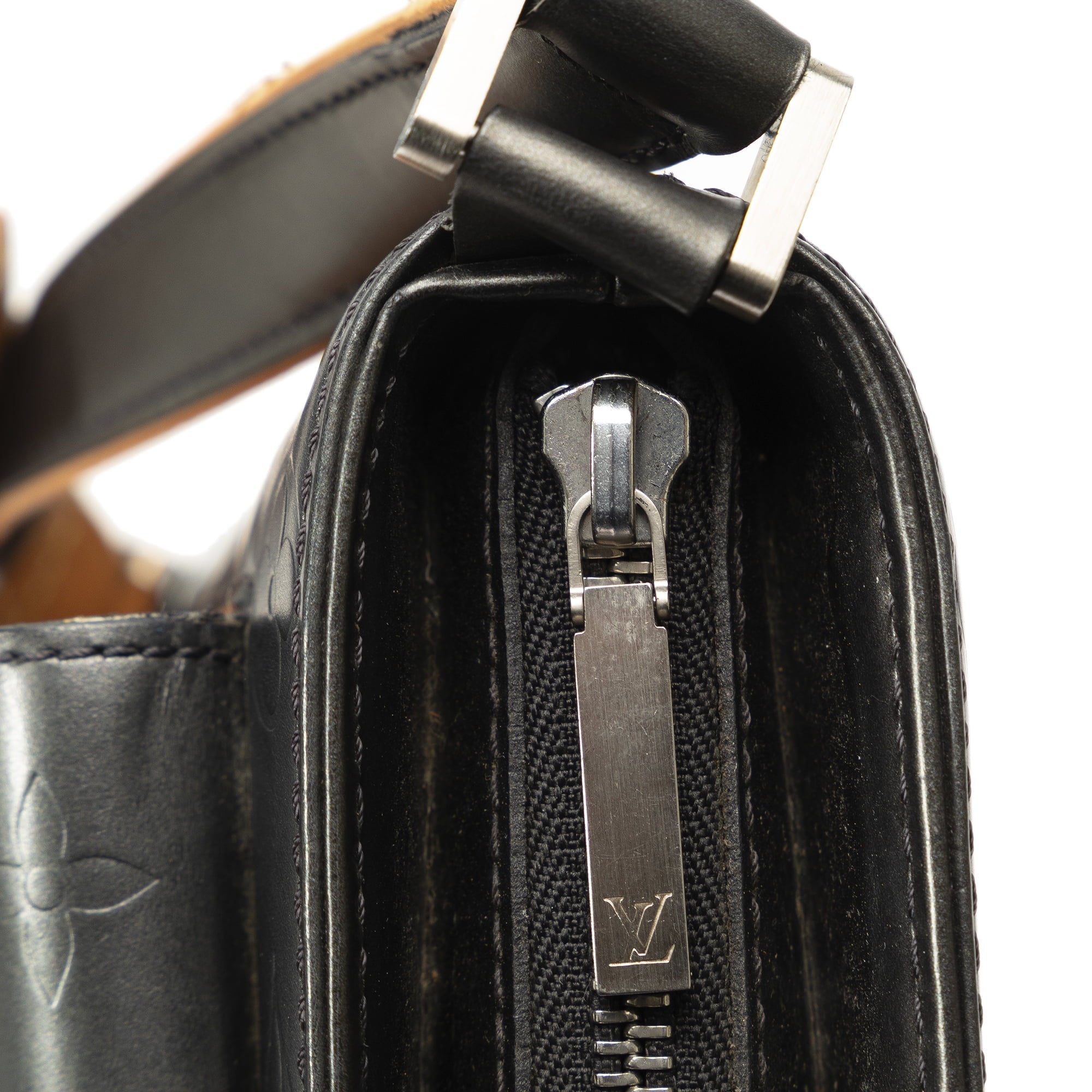Alston Leather Unisex Authenticated Gray Pre-Owned Bag Mat Monogram Shoulder (Good) Calf