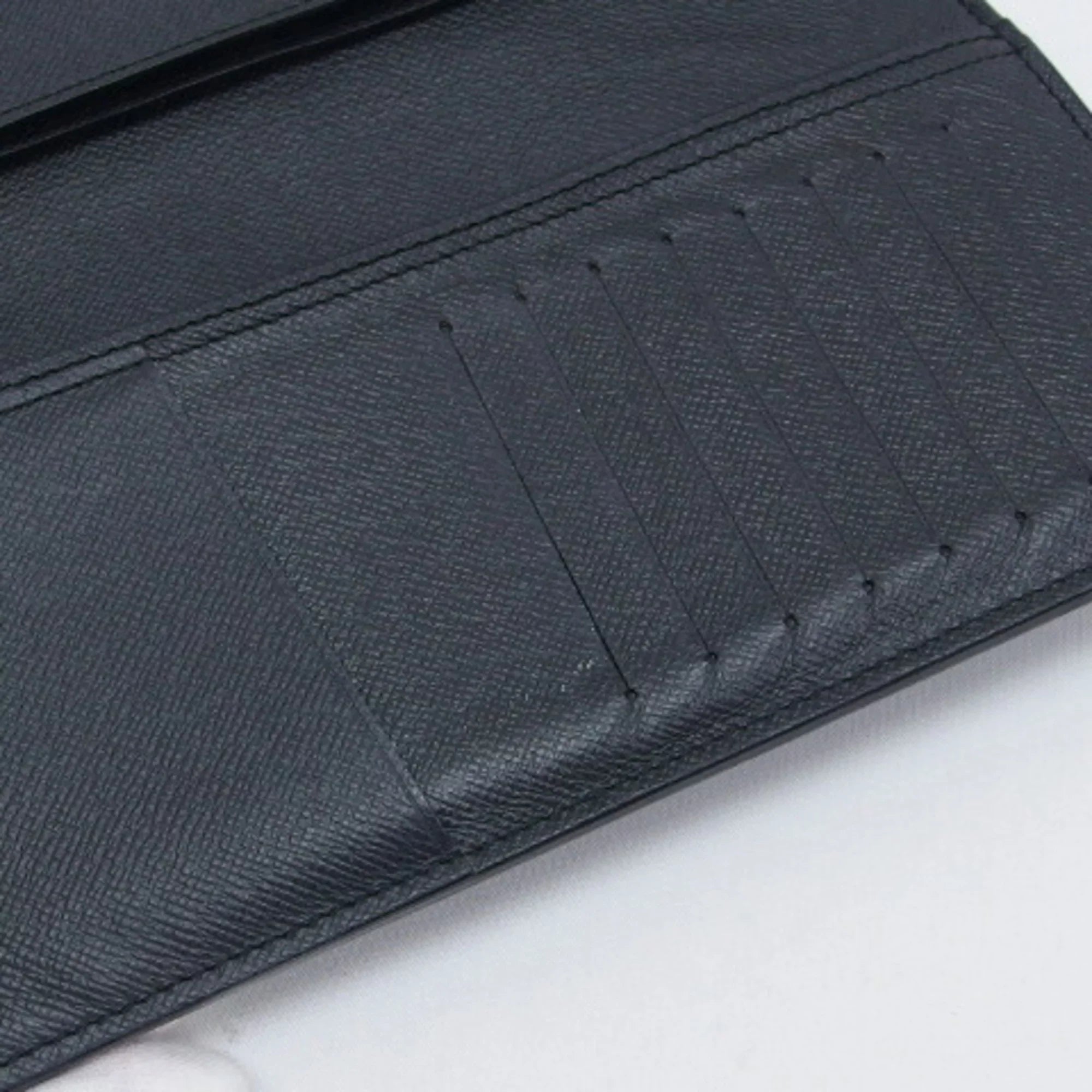 (Good) Long Wallet Black Pre-Owned Bifold Taiga Billfold